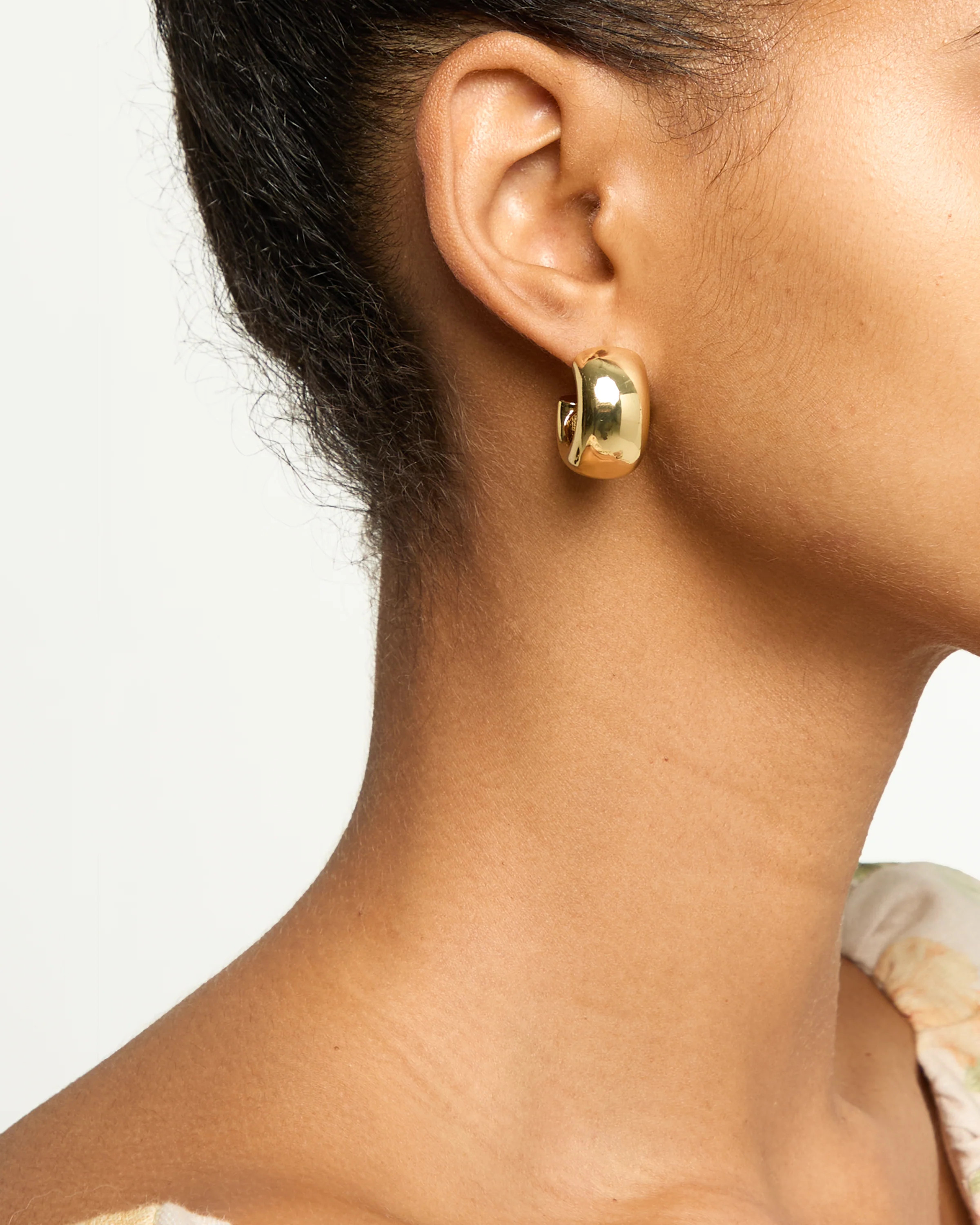 Chunky Gold Hoop Earrings GOLD / OS | Few Moda