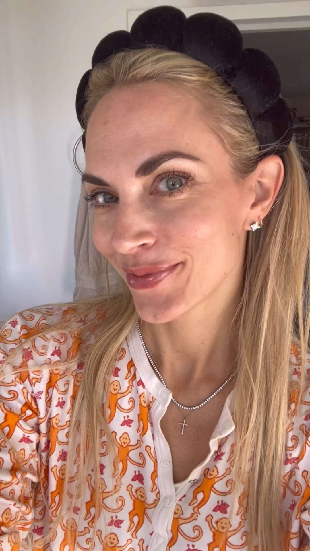 Hands down the best mascara I have ever tried! 

Clean ingredients, zero clumping, lengthens and defines lashes giving them a full and natural look. Also, super easy to take off at night and doesn’t leave any extra the next day. 

Wearing a size small in pajamas 🧡 

#LTKselfcare #LTKBeauty #LTKCyberWeek