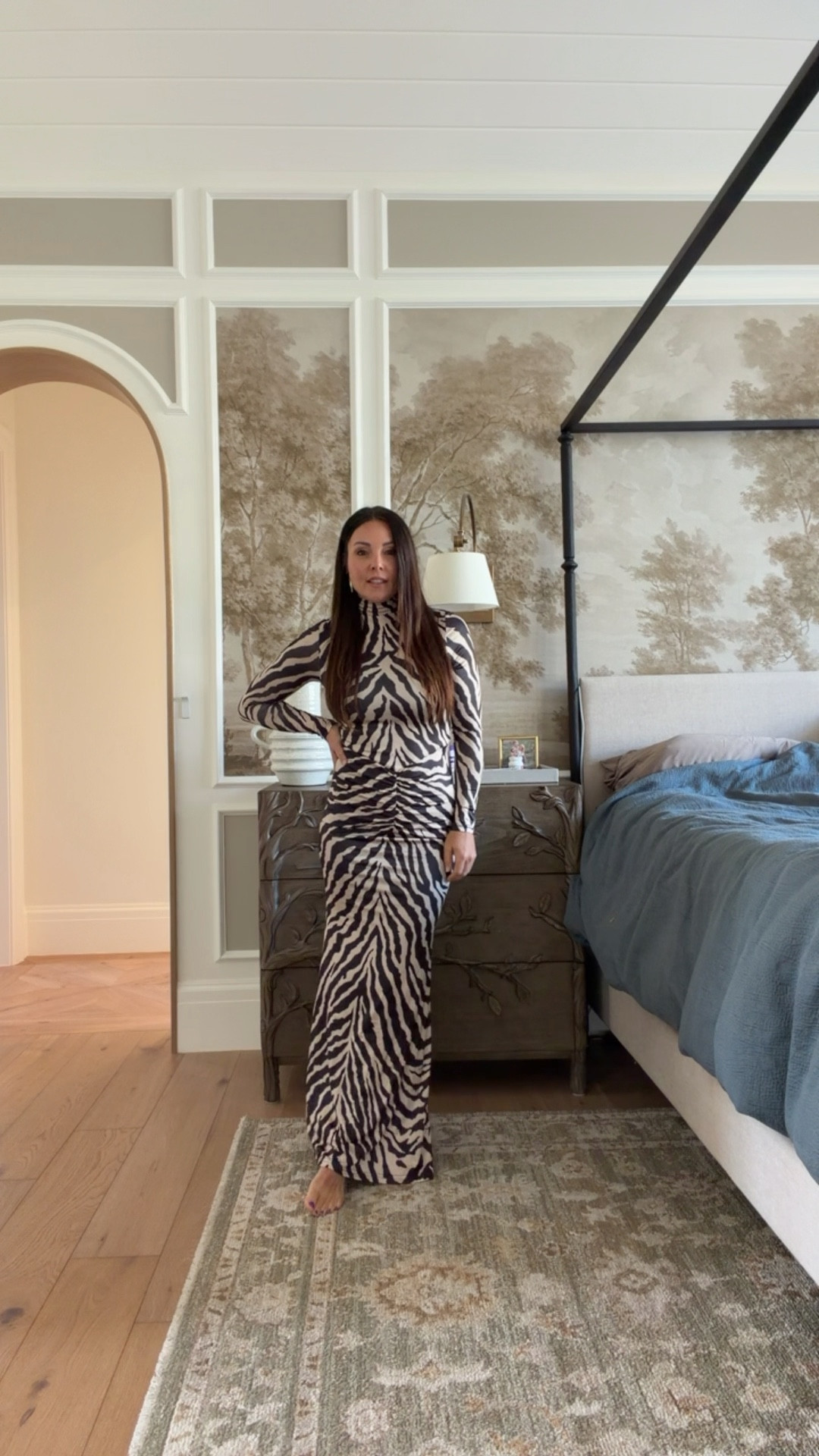 Full coverage modest maxi dress that’s flattering. 
Night out 


#LTKWedding