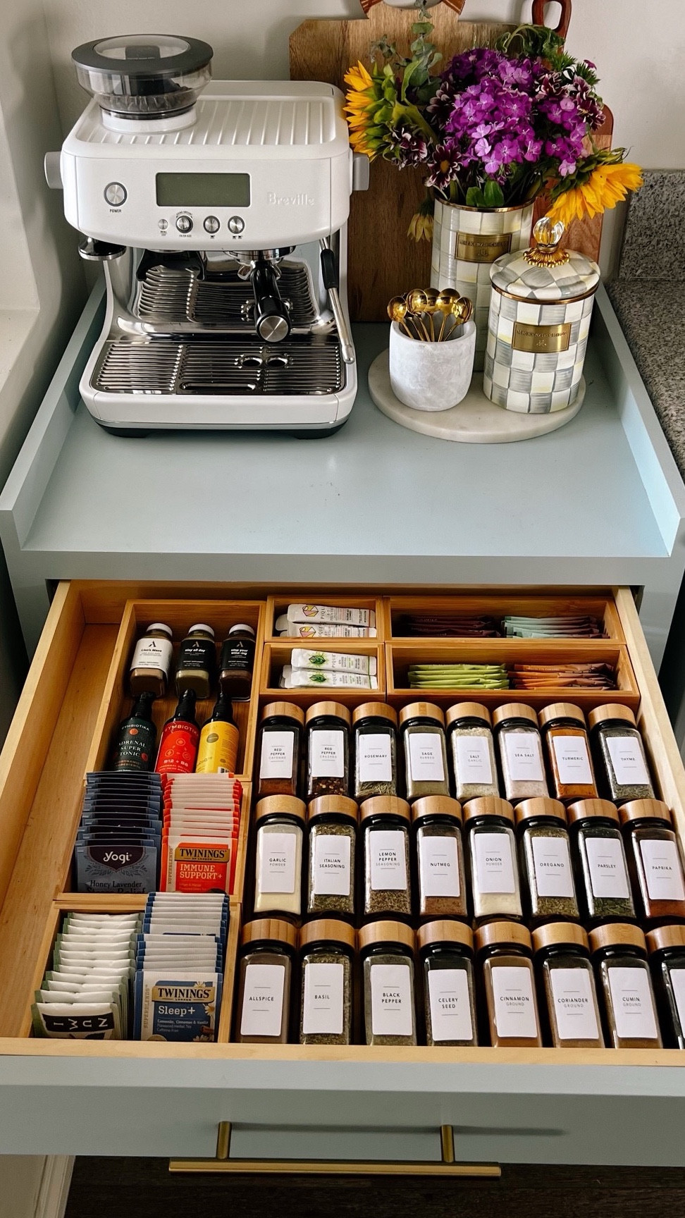 Kitchen drawer organization ideas

Kitchen drawer, kitchen drawer ideas, kitchen drawer inspo, kitchen drawer organizers, kitchen drawer dividers, drawer dividers, organizers, organization, organize with me, organizing, kitchen ideas, kitchen inspo, kitchen organization, kitchen ideas, kitchen organizing, organized home, home organization, home organization ideas

#LTKFamily #LTKHome #LTKSeasonal