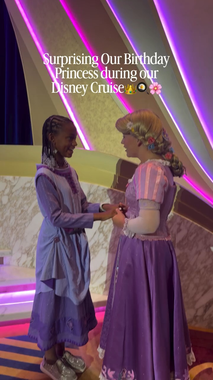 Our princess is 11 and I cannot believe how quickly the time has gone by! Rapunzel is her favorite of the  @thedisneyprincesses so we decorated her stateroom door with a fun custom sign, and above the bed with sun banners! Plus lots of girly gifts to celebrate our girl! Love that @disneycruiseline has made it so easy for her to meet and chat with Rapunzel throughout our sailing. So truly magical!