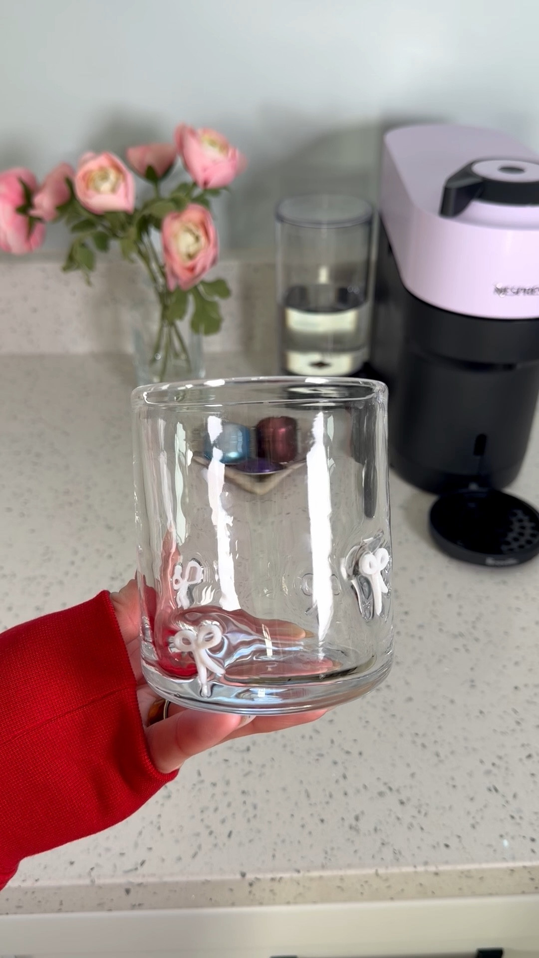This is an anthro dupe I found at Target, which I’m really happy with. The glass is thick, and it looks way more expensive. Wait until you see how much it is! Comes in two other styles.

#target #anthrodupe #targetfind #kitchen 



#LTKSaleAlert #LTKHome #LTKFindsUnder50