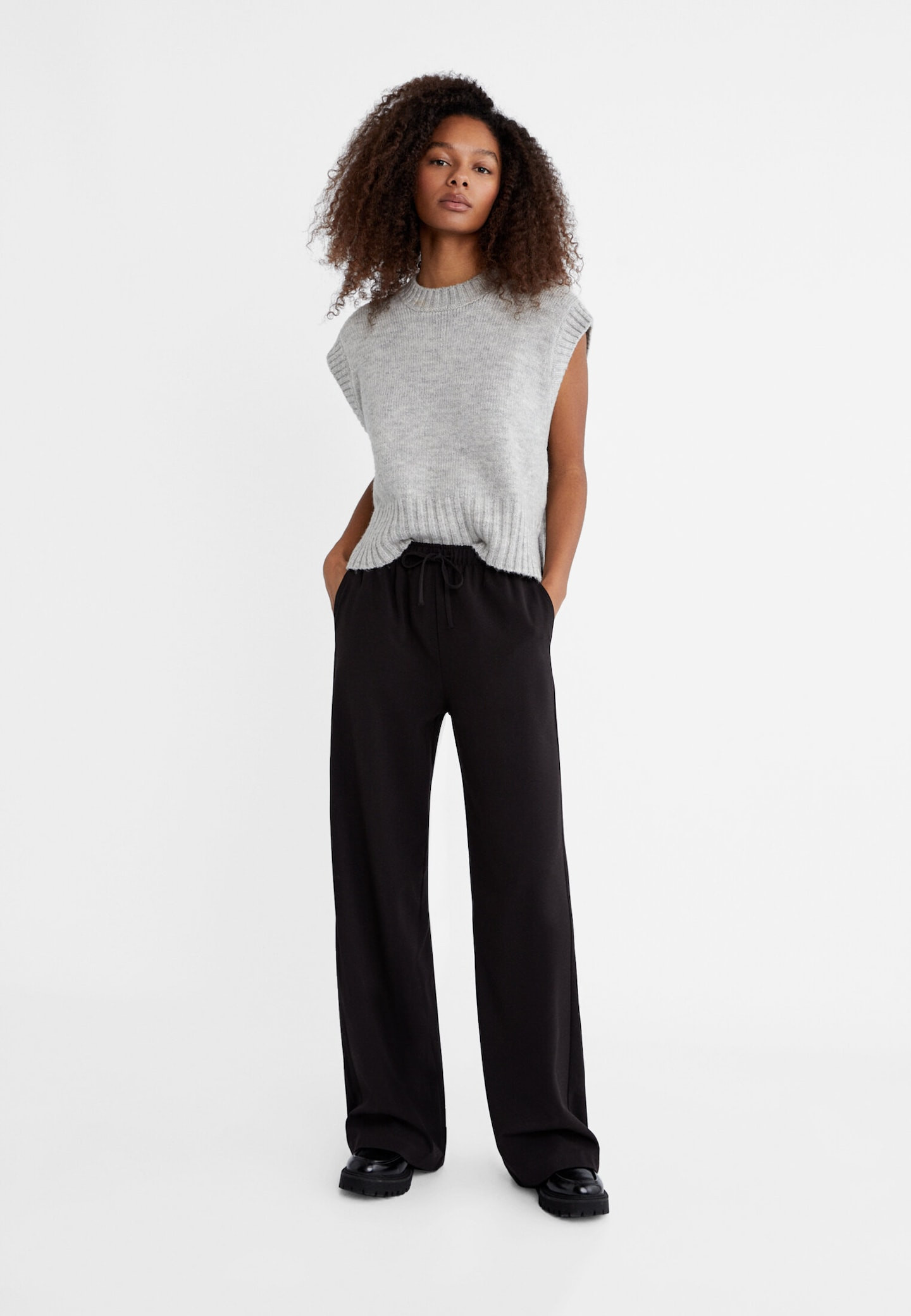 Long flowing smart trousers | Stradivarius (UK)