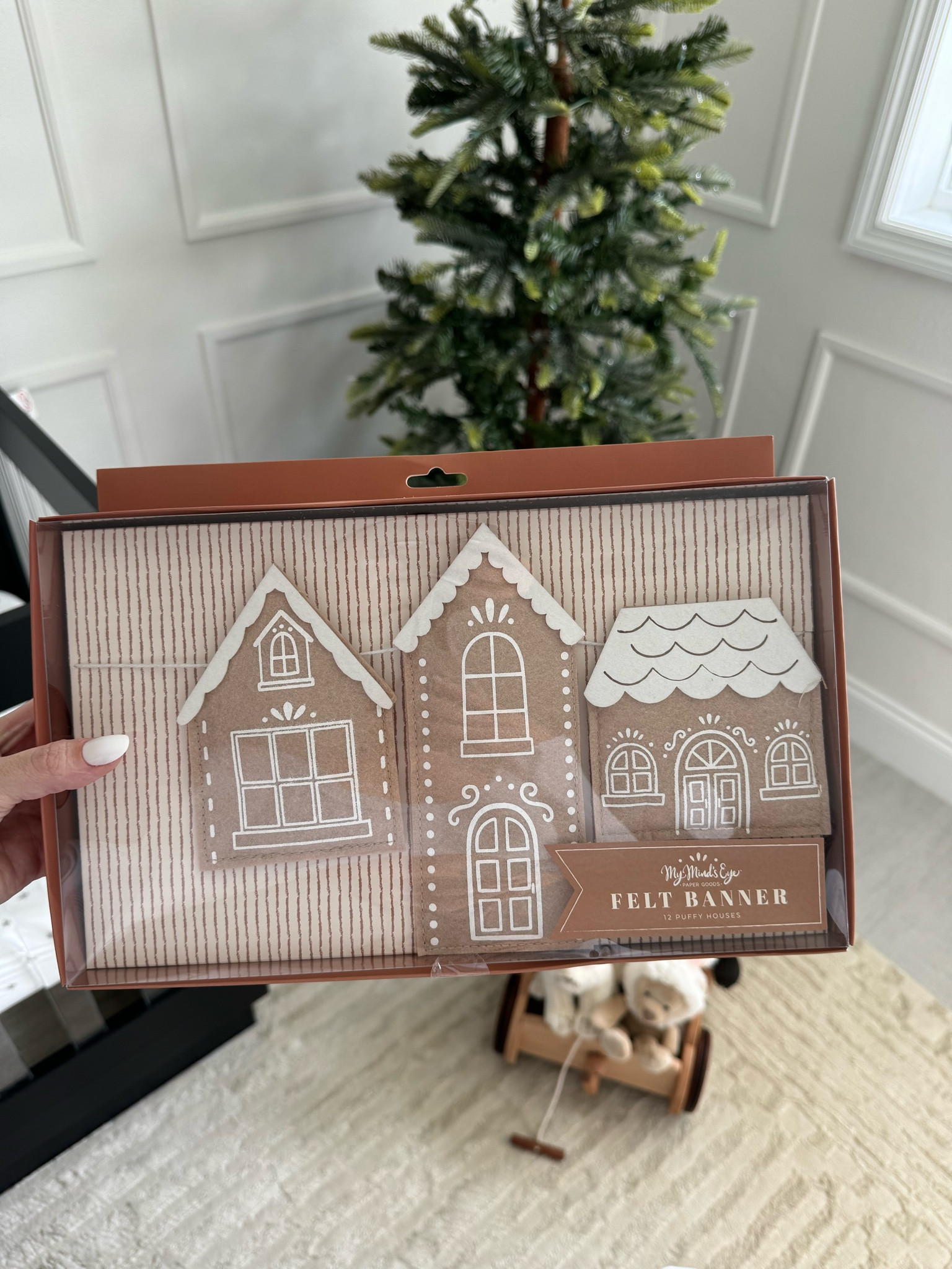 Gingerbread felt banner for the nursery🤎

#christmasdecor

#LTKHoliday #LTKBaby #LTKKids