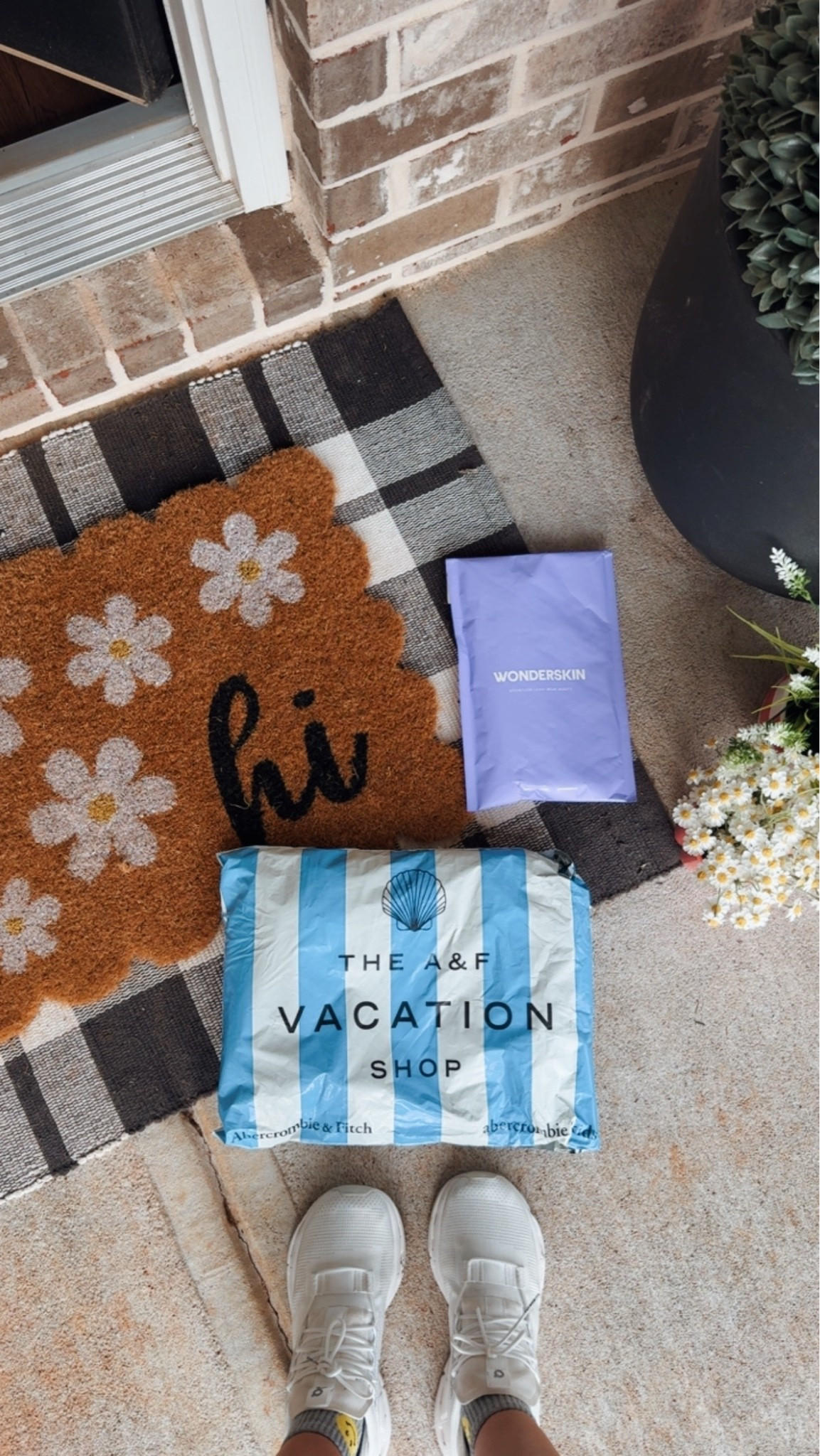 Happy Mail 💌 @abercrombie

#LTKU #LTKSeasonal #LTKxAbercrombie