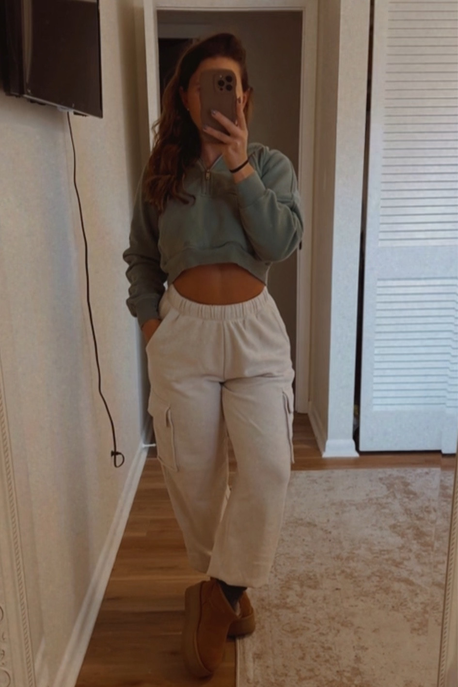 The comfiest sweats! #comfy #comfystyle #fallfashion #fashionstyle #abercrombie #amazon #uggs

#LTKGiftGuide #LTKstyletip #LTKfindsunder100