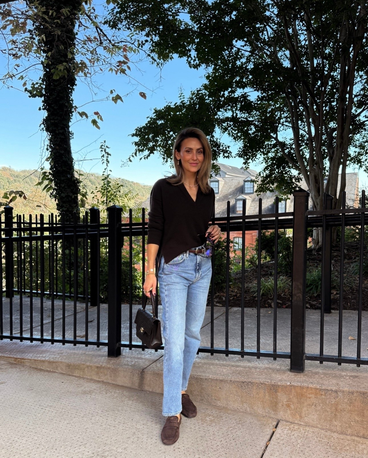 Winter outfit using my favorite basics! Jeans + cashmere polo sweater. Layer with a coat and oversized scarf for colder days


#LTKSaleAlert #LTKSeasonal #LTKTravel