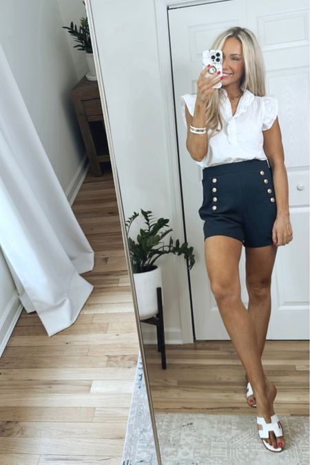 Casual summer outfit
H&M shorts and H&M top
Ruffle top 
Classy outfit 