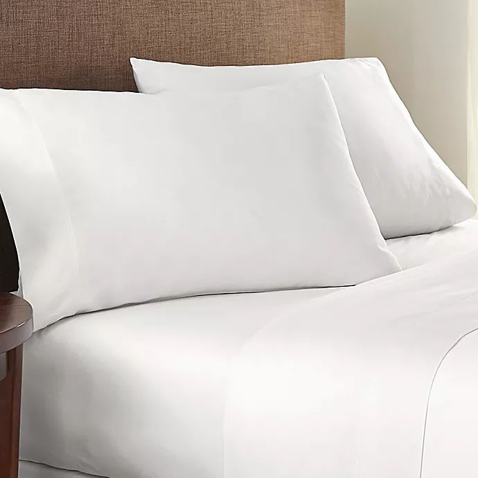Nestwell™ Organic Cotton 300-Thread-Count Queen Sheet Set in White | Bed Bath & Beyond Canada