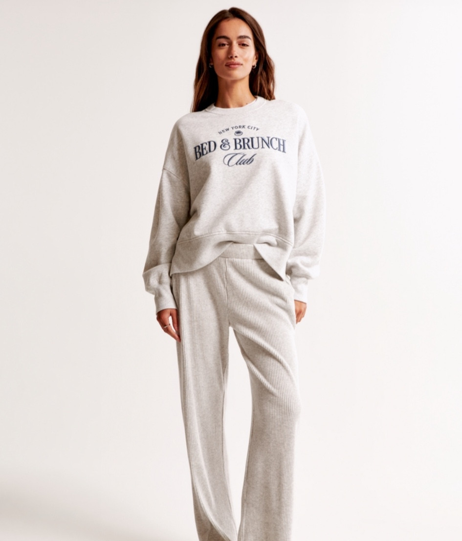 Fall sweat set 🤍

#LTKActive #LTKFindsUnder100 #LTKSeasonal