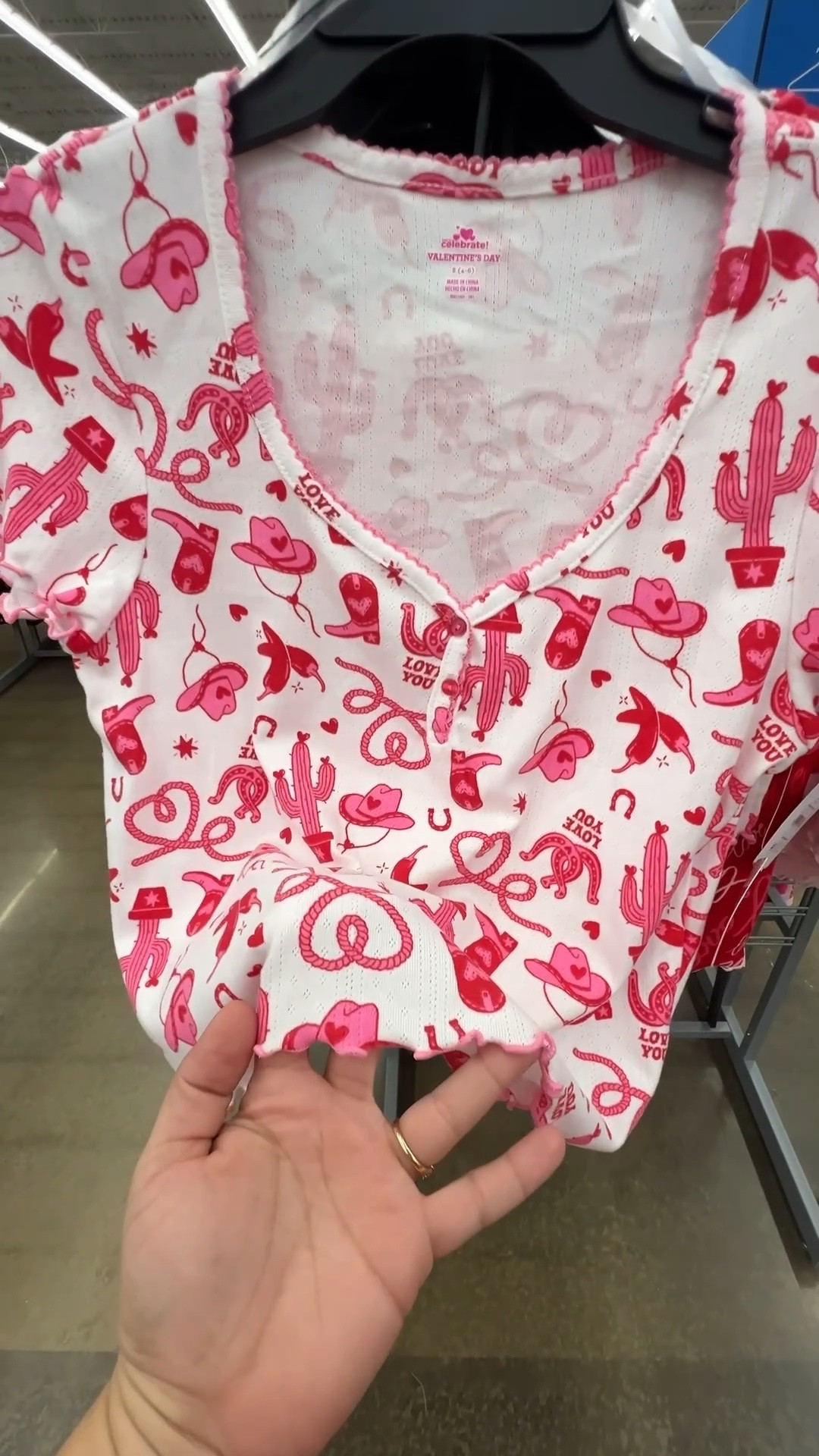Valentine’s Day PJ sets at Walmart 💕
Two-piece pajama sets for $16.98 — comfy, cute, and perfect for cozy nights in.
Linked in LTK 🤍✨


#LTKSeasonal #LTKselfcare #LTKFindsUnder50