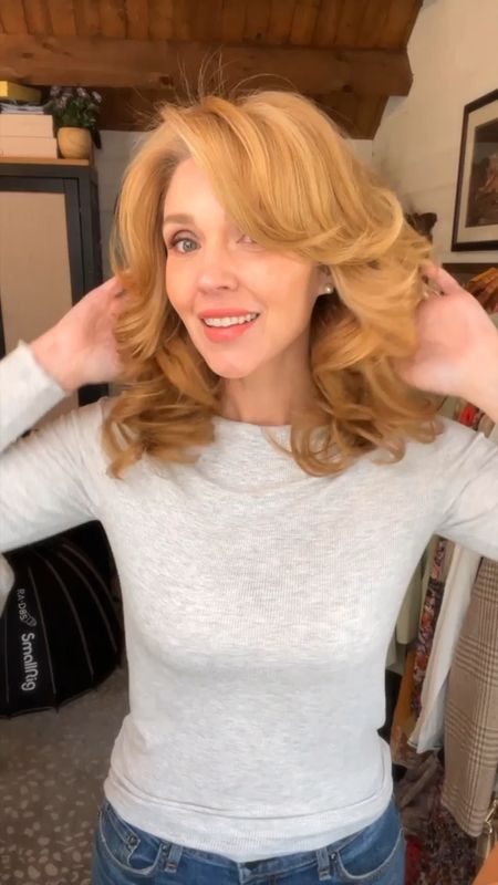 How I get my Dyson Airwrap Curls to stay all day! ✨All the products are linked in my bio!
#Easystyle #momstyleblogger #fashionover40 #beautytipsover40 #amazonfinds #founditonamazon #amazonfashionfinds #angelabraniff #angieoftheamazon #amazonfinds #amazondeals 

#LTKstyletip #LTKbeauty #LTKover40