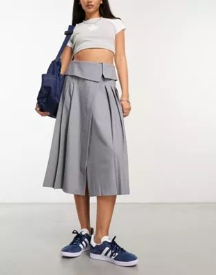 ASOS DESIGN fold over waist pleated skirt in grey | ASOS (Global)