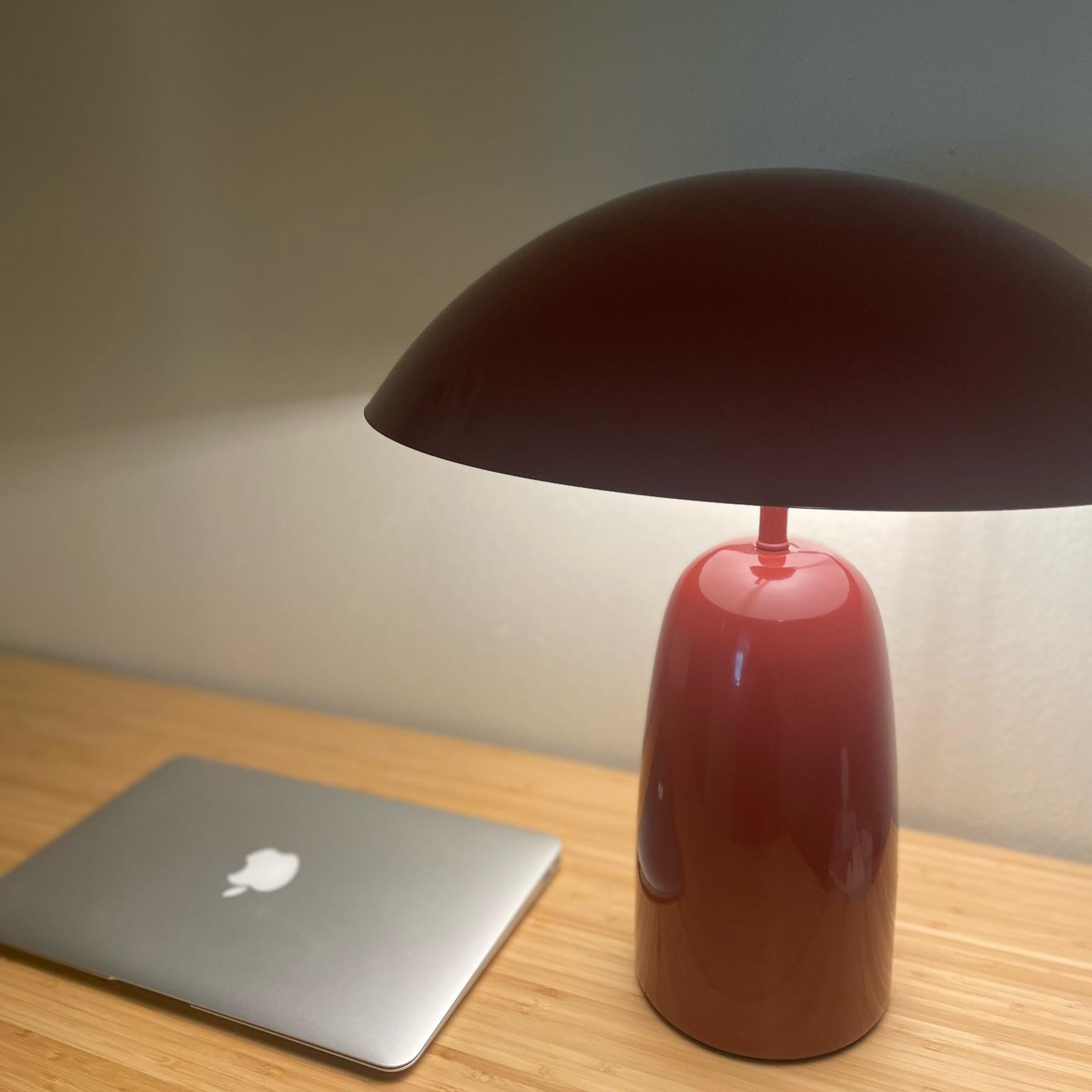 Obsessed with my new desk lamp 🍷✨

#LTKHome #LTKFindsUnder100