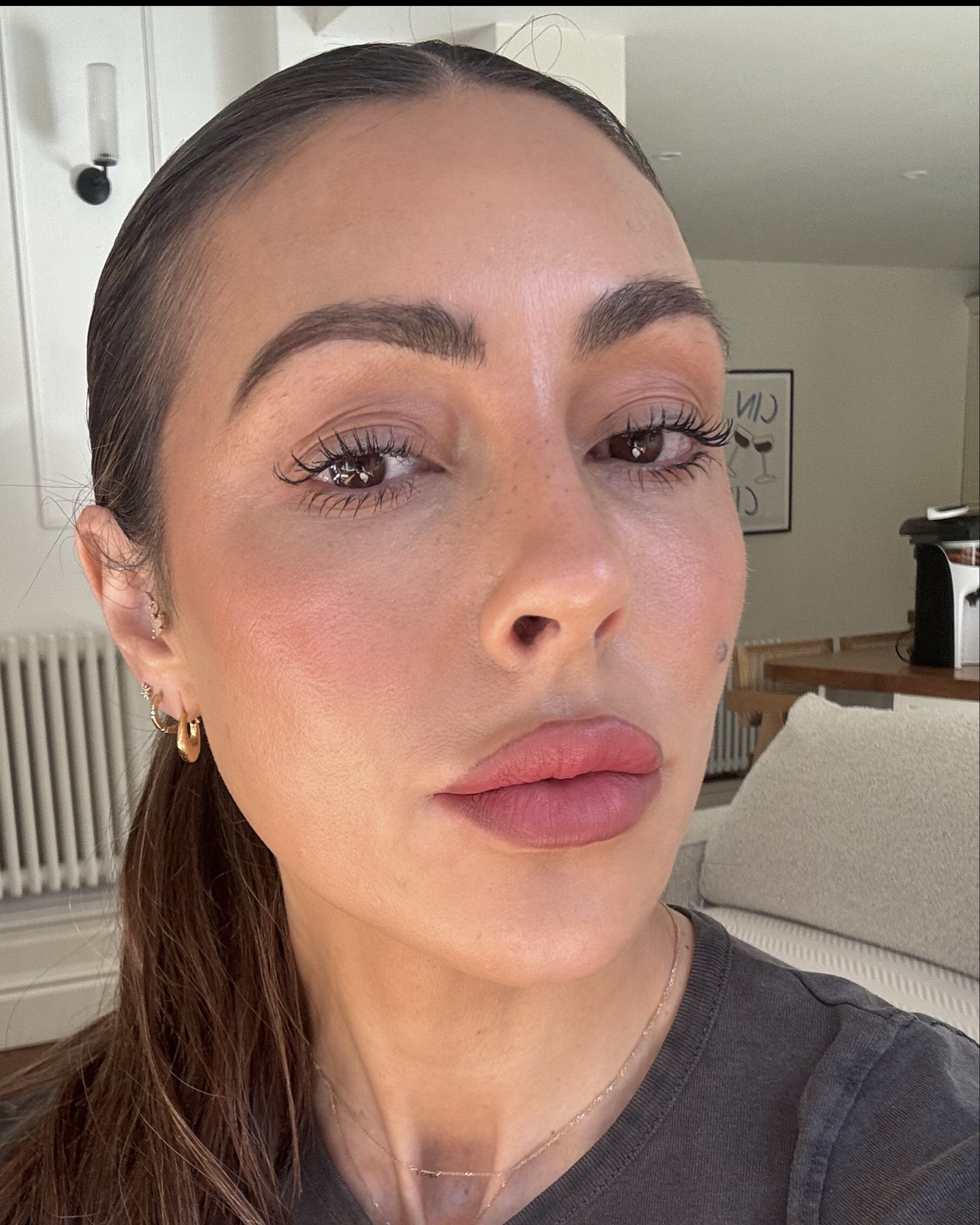 New YSL Lip Blush and Liner 💄💋
Lip blush shade #4 Red Handed
Liner shade 104 Burning Mauve