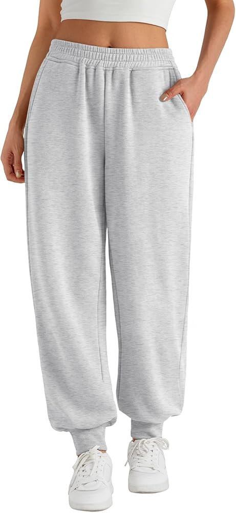 Trendy Queen Womens Sweatpants Baggy Athletic Joggers with Pockets Lounge Pants | Amazon (US)
