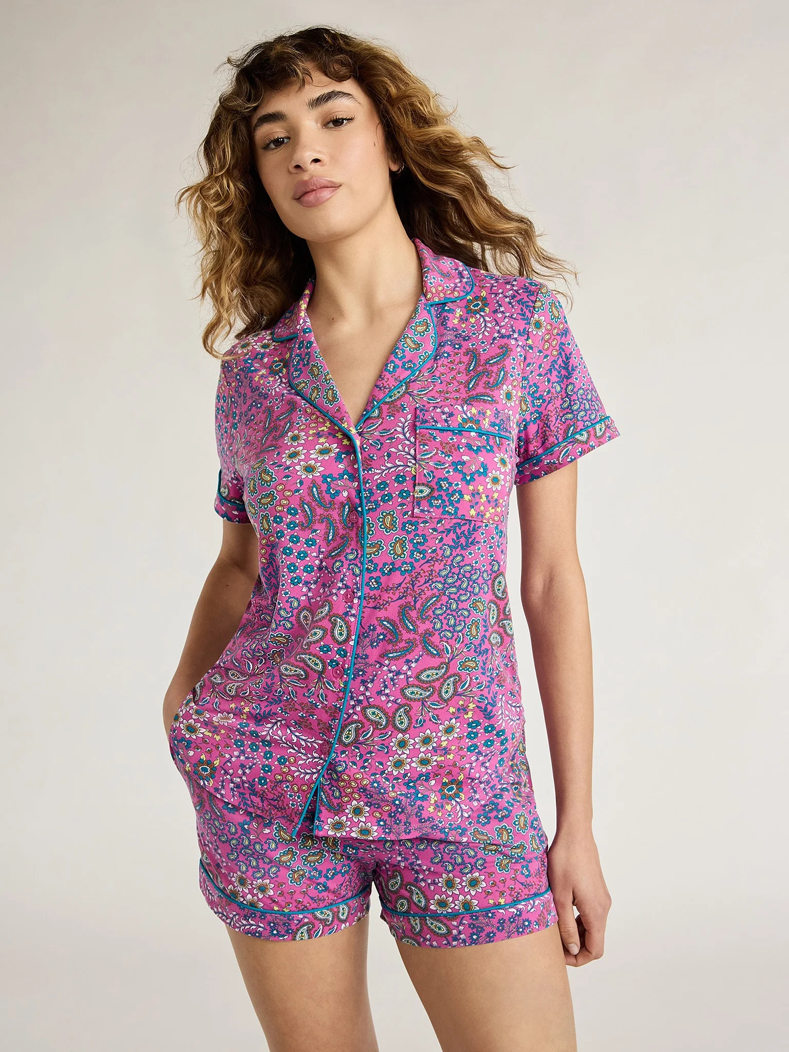 Joyspun Women's Knit Notch Collar Top and Shorts Pajama Set, 2-Piece, Sizes S to 3X | Walmart (US)