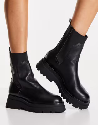 Stradivarius chunky sole chelsea boots in black | ASOS (Global)
