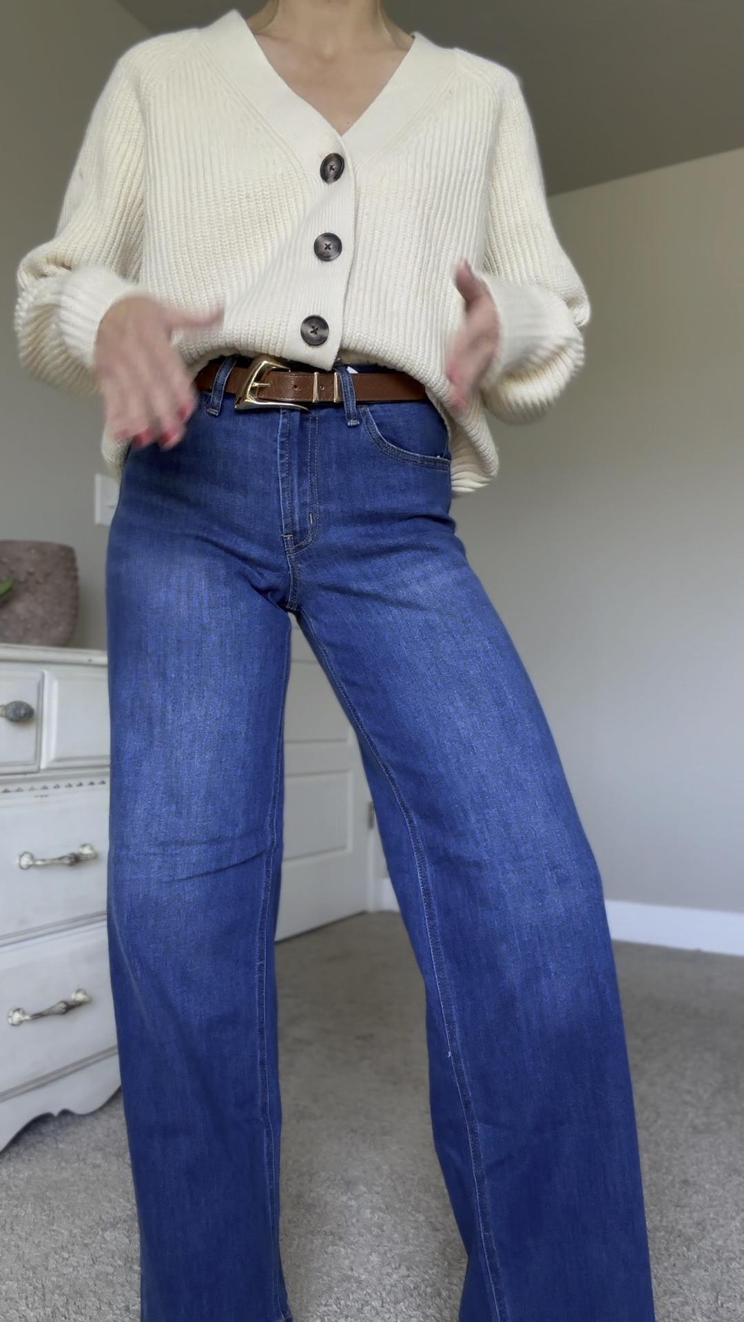 Old Navy fall outfit idea!

These jeans are classic and going to be so nice through fall and winter.

I love love love this cardigan and want it in every single color! 

Everything is true to size.

#LTKSeasonal #LTKStyleTip #LTKFindsUnder50