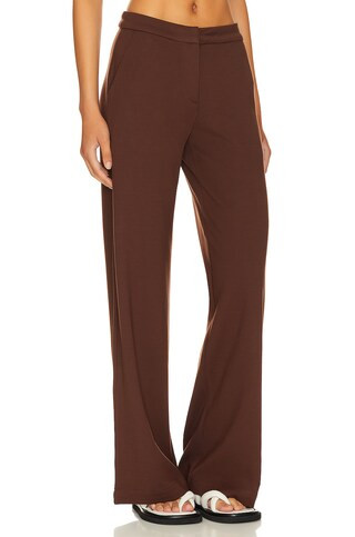 Anika Pant
                    
                    SNDYS | Revolve Clothing (Global)