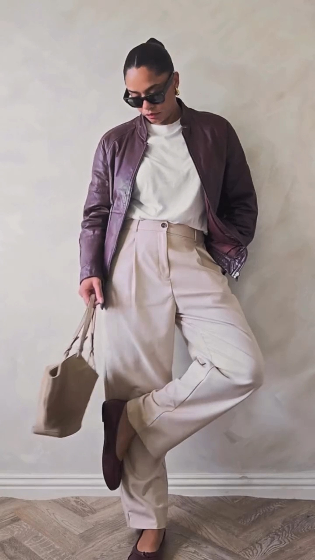 Styling my new vintage burgundy leather jacket 

#fallfashion #falloutfitinspo #autumnoutfitideas #burgundy #vintage #leatherjackets

Fall style, get ready with me, vintage finds, thrifted, autumn inspo, autumn outfit, transitional style