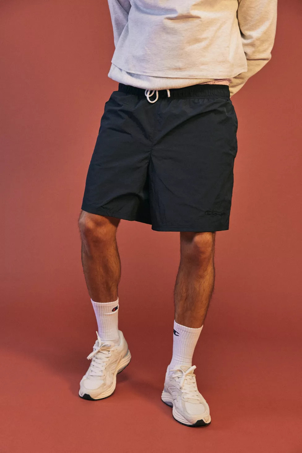 Champion UO Exclusive Woven Taslan 6” Short | Urban Outfitters (US and RoW)