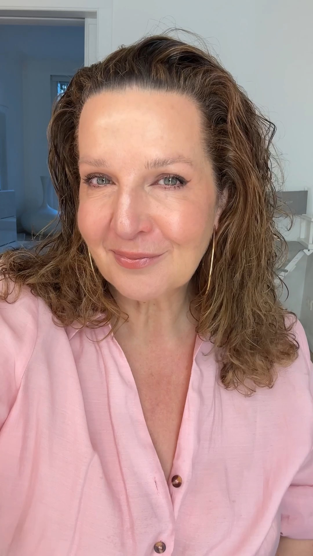 ein müdes und verschnupftes Gesicht schnell frisch schminken, diese Produkze habe ich benutzt 👇🏻

#LTKstyletip #LTKdeutschland #LTKbeauty