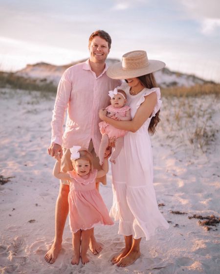 Family picture outfits

Straw hat, pink, long dress, white dress, matching dresses

#LTKstyletip #LTKfindsunder100 #LTKSeasonal