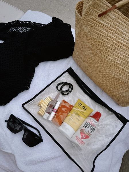 What’s in my beach bag!!

#LTKSwim #LTKStyleTip #LTKBeauty