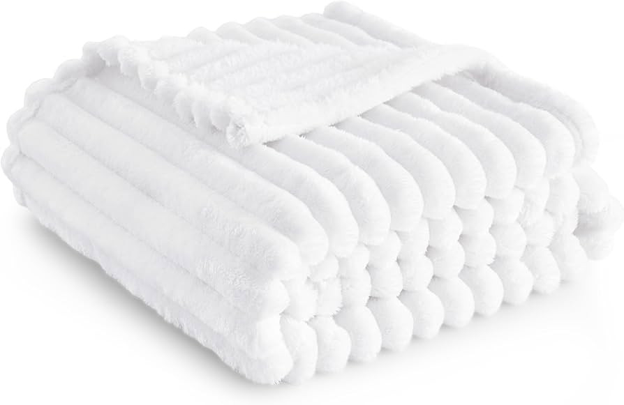 Bedsure GentleSoft White Throw Blanket for Couch - Cozy Soft Blankets for Women, Cute Small Throw... | Amazon (US)