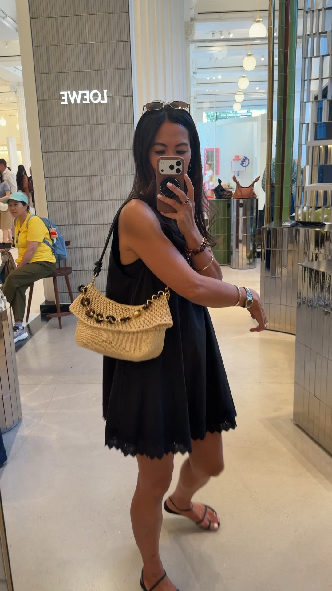 Loewe Ola medium bag for summer! How chic with black 👌

#LTKuk #LTKsummer #LTKunboxing