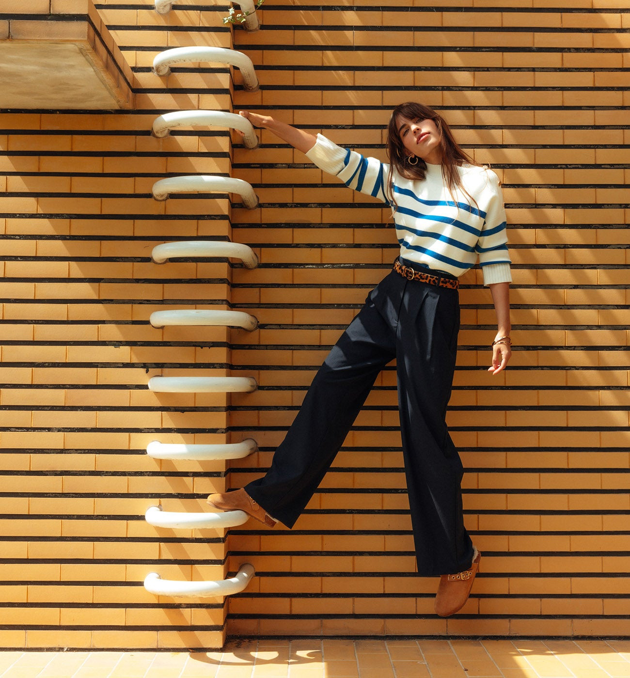 Pantalon large à pinces Femme - Marine | Promod (FR)