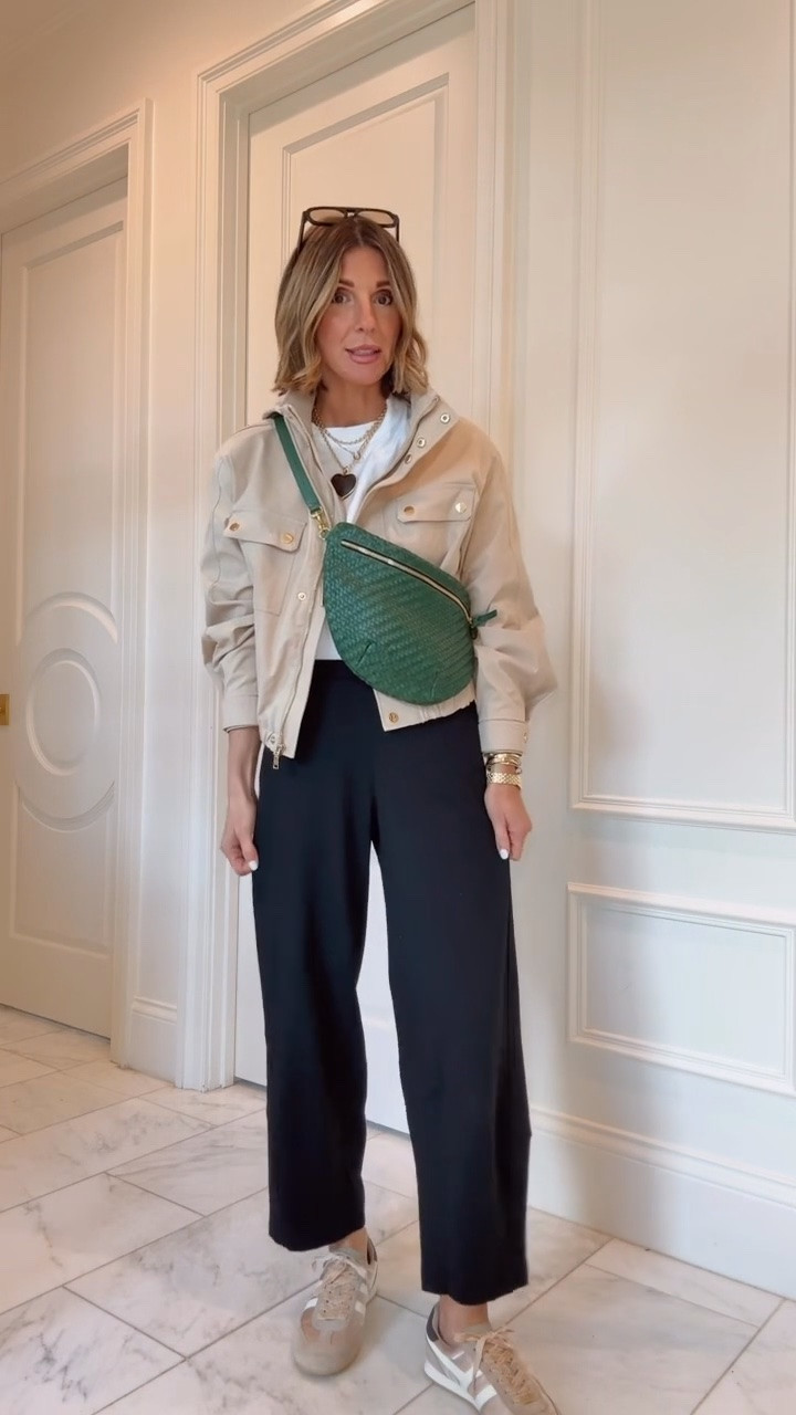 You all loved these barrel pants from Evereve! They are so chic for fall. I’m 5’7 wearing size XS!

#LTKootd #LTKSeasonal #LTKOver40