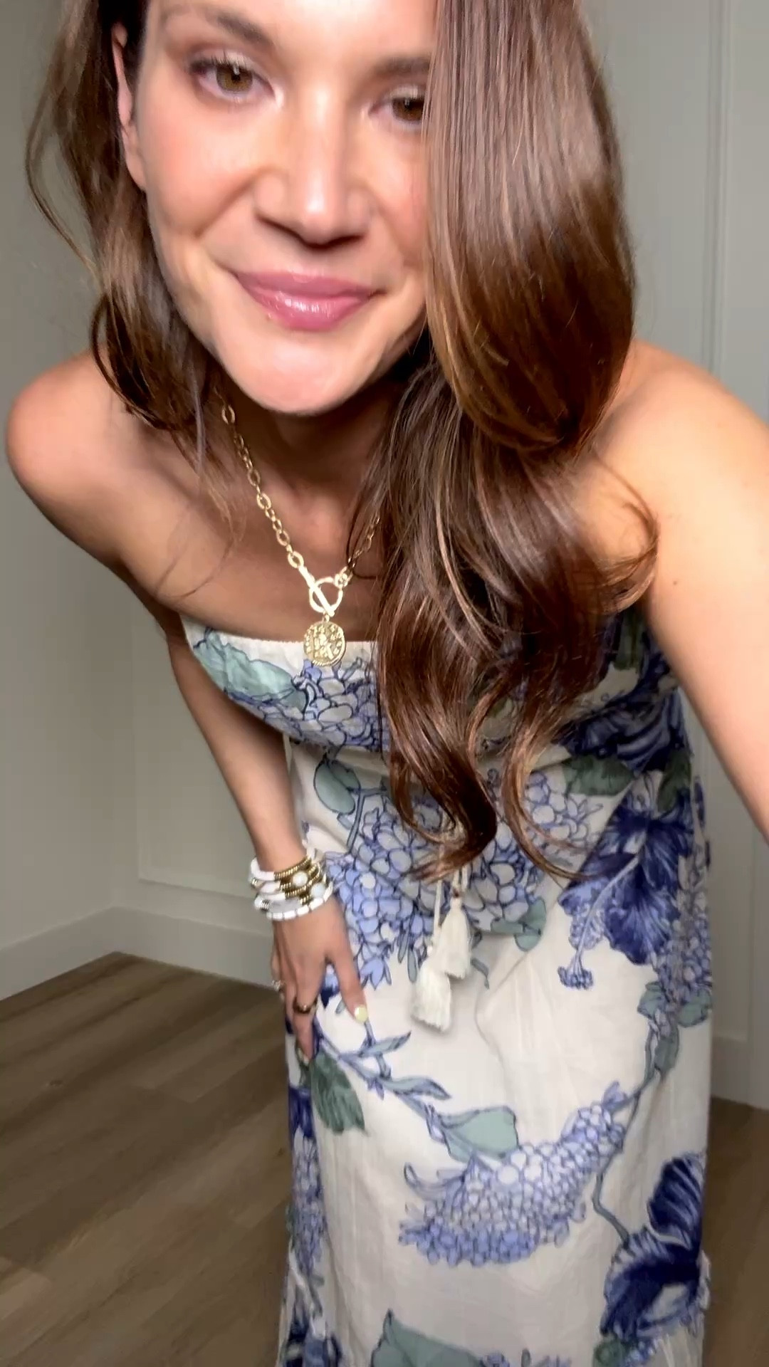 This floral strapless maxi dress is so good and perfect for vacation or dressed up with heels for a wedding. The drawstring is functional which helps with the fit and it has pockets which I love.

Dress - size M tall, runs TTS

Tall girl outfits, Strapless maxi dress, Floral maxi dress, Vacation dress, Wedding guest dress, Amazon tall girl clothing, Tall girl dresses, 6 foot style, Summer outfit ideas, Resort wear, Dresses with pockets, Stang and Co

#LTKSeasonal #LTKTall #LTKMothersDay