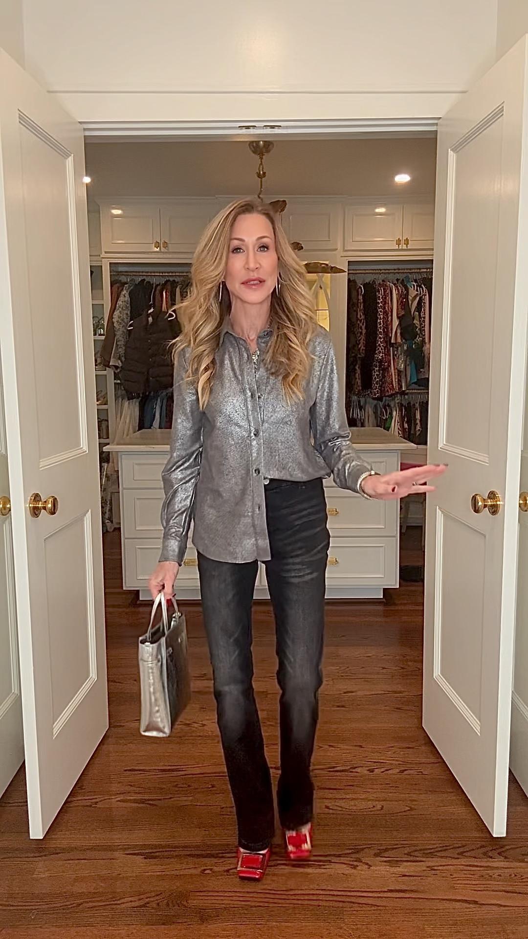 Cocktail casual outfit that’s holiday ready from Lysse New York!  Grey jeans and metallic shirt paired with red (or silver) pumps and a silver bag!


#LTKSeasonal #LTKHoliday #LTKgrwm