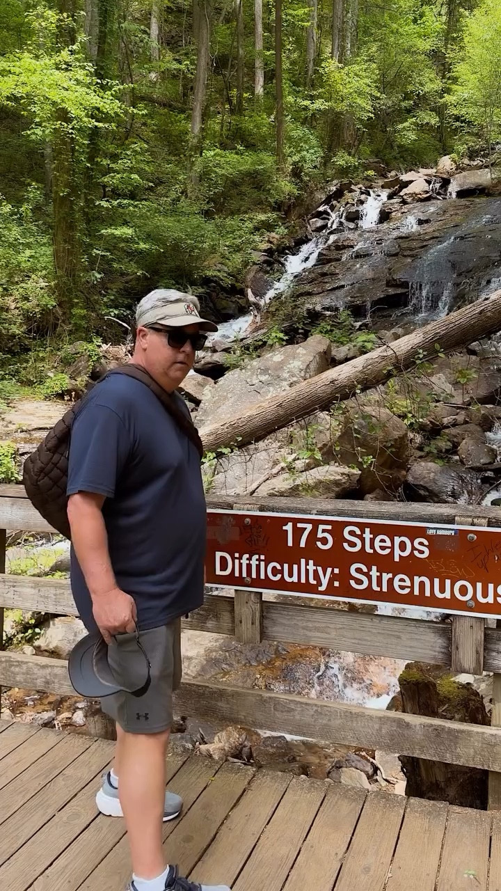 Here’s to all the supportive husbands out there! It was a fun day, filled with of fresh air and scenery - and we even got done with done. ✅ 

behind the scenes influencer life | content creation day | husband behind the camera | real life content shoot | hiking outfit style | activewear for women over 50 | casual athletic style midlife | everyday movement outfit | outdoor content creator | lifestyle brand storytelling