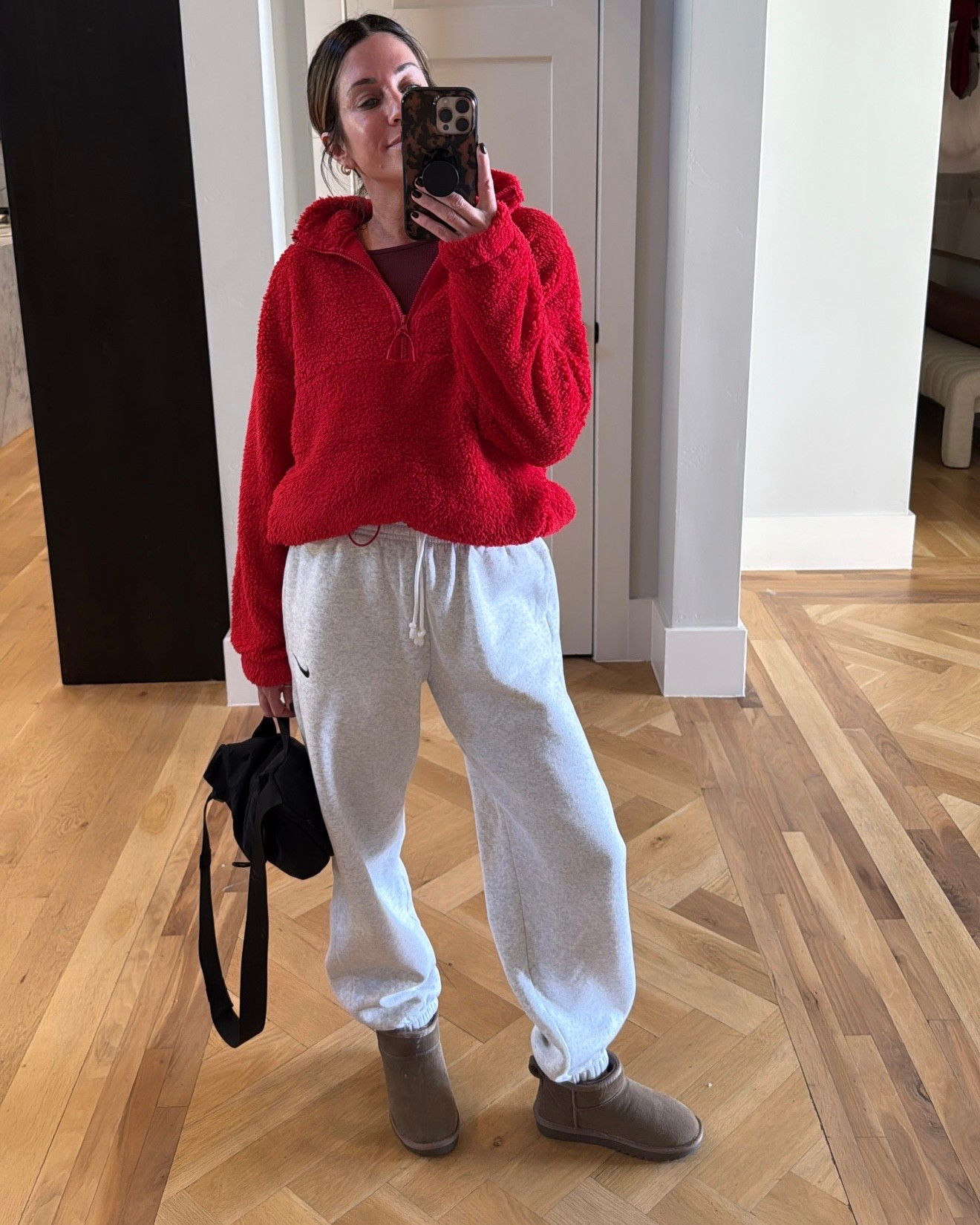 COZIEST $10 sweatshirts! Wearing size small.

#LTKmomlife #LTKActive #LTKFindsUnder50