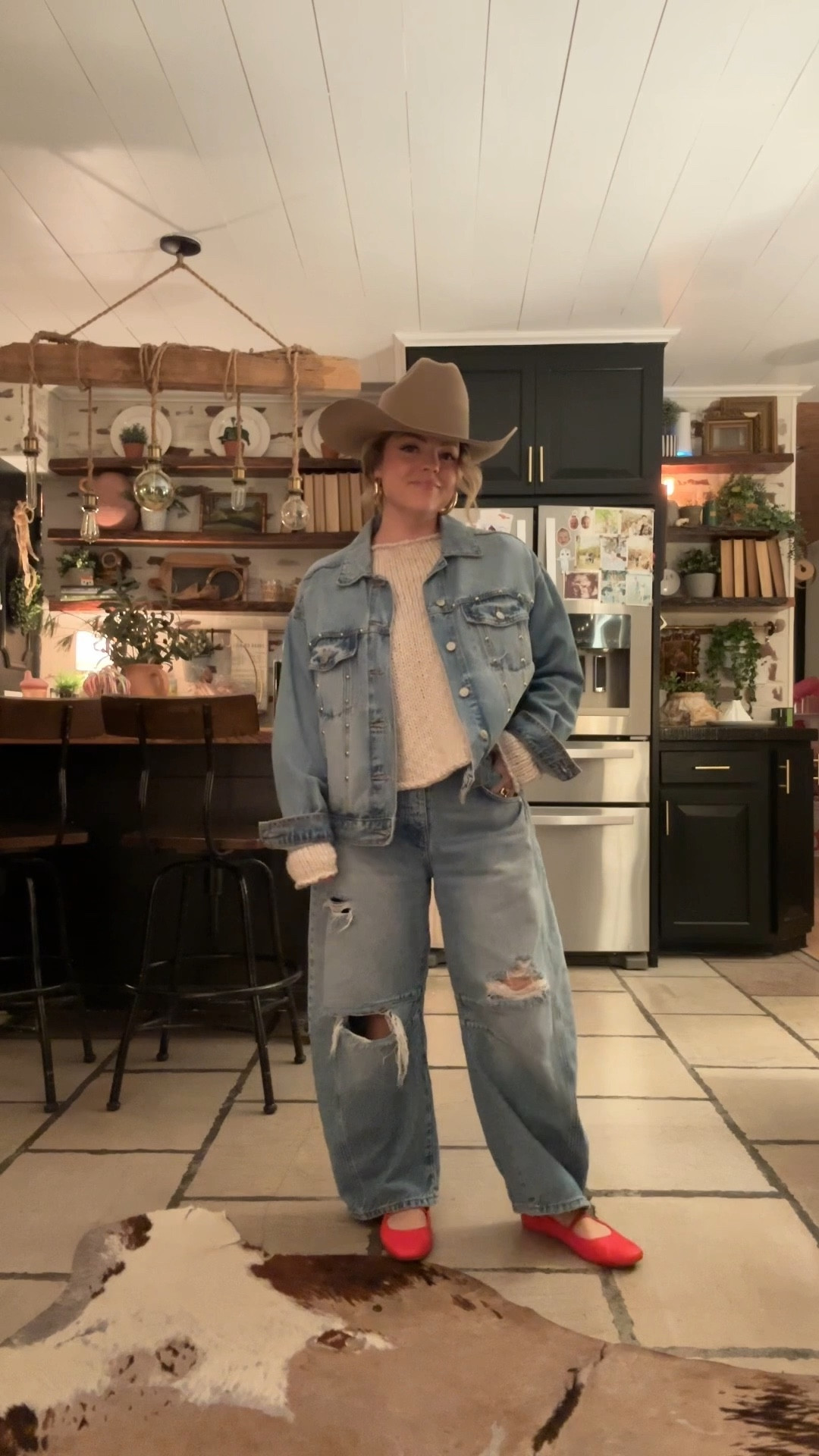 Found these barrel jeans on Poshmark and I’m OBSESSED 



#LTKmomlife #LTKMidsize #LTKPetite