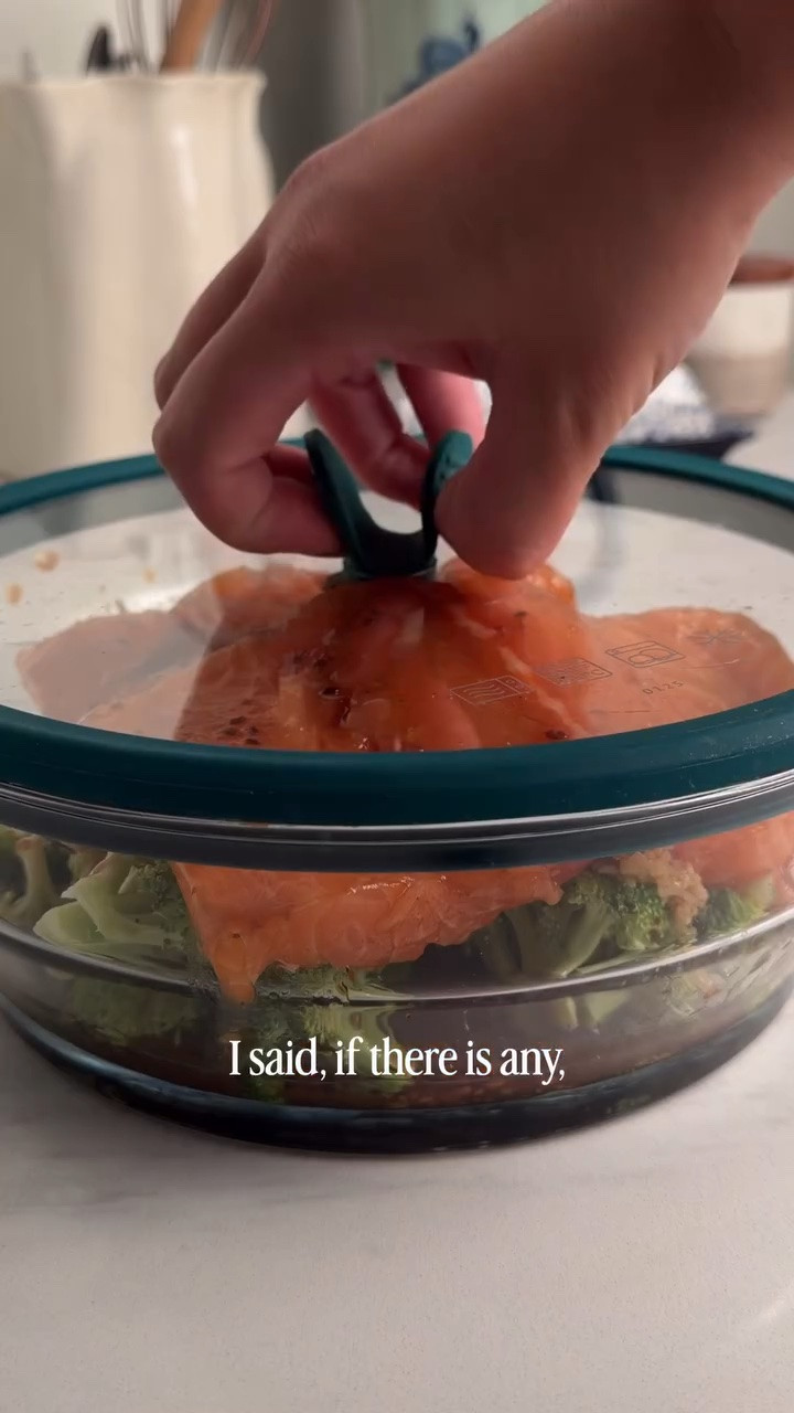 ok but can we talk about how 90% of our days as parents are spent doing the dishes?!

I started using Anyday to cook dinners in their glass dish straight in the microwave and it has genuinely changed our nights! It’s 100% glass, even the lid! ONE dish to cook, store, and reheat!! 

Linking my favorites below!

#LTKmomlife #LTKfoodie #LTKHome