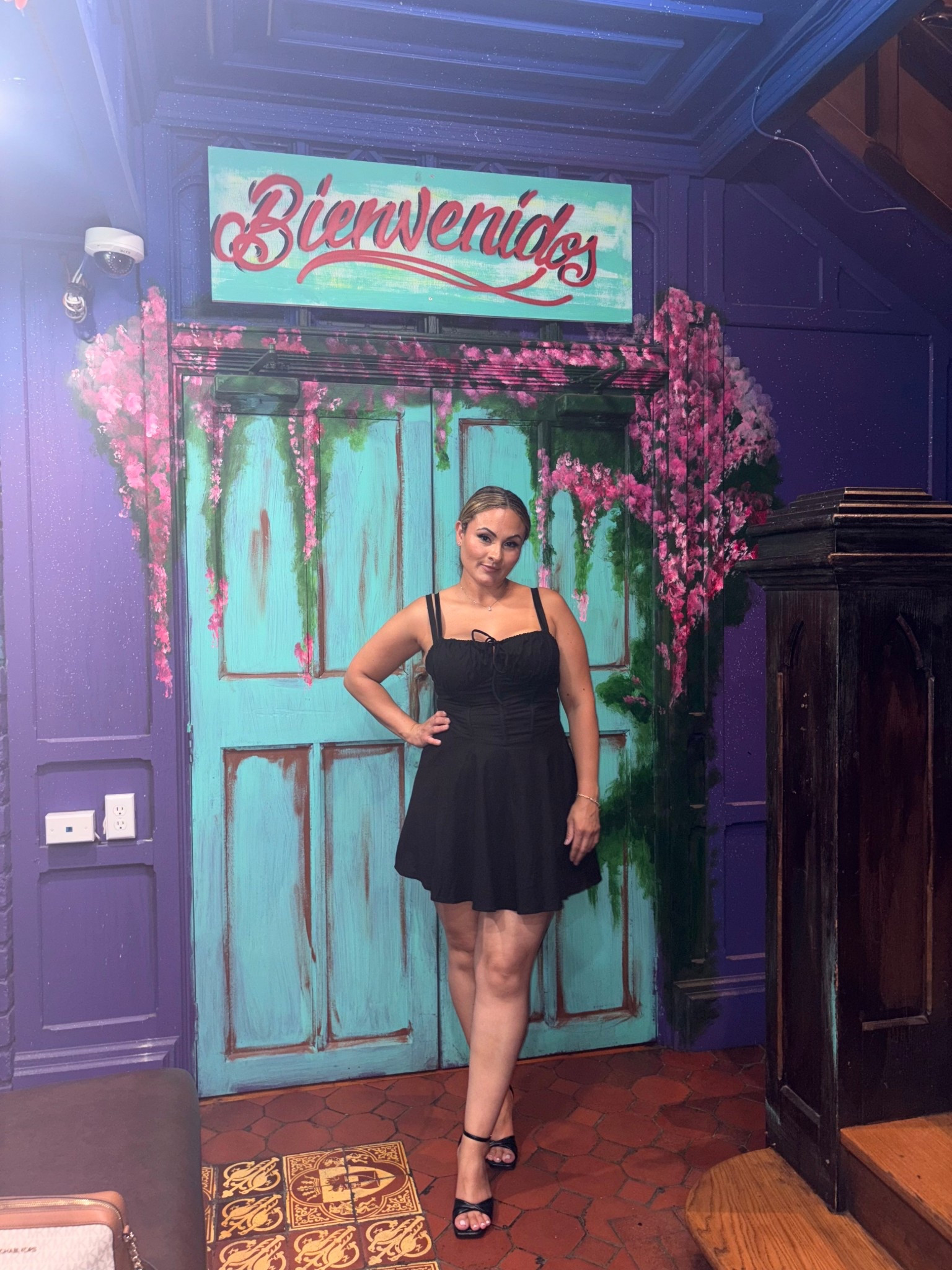 Black dress
Corset lace-up linen skater dress