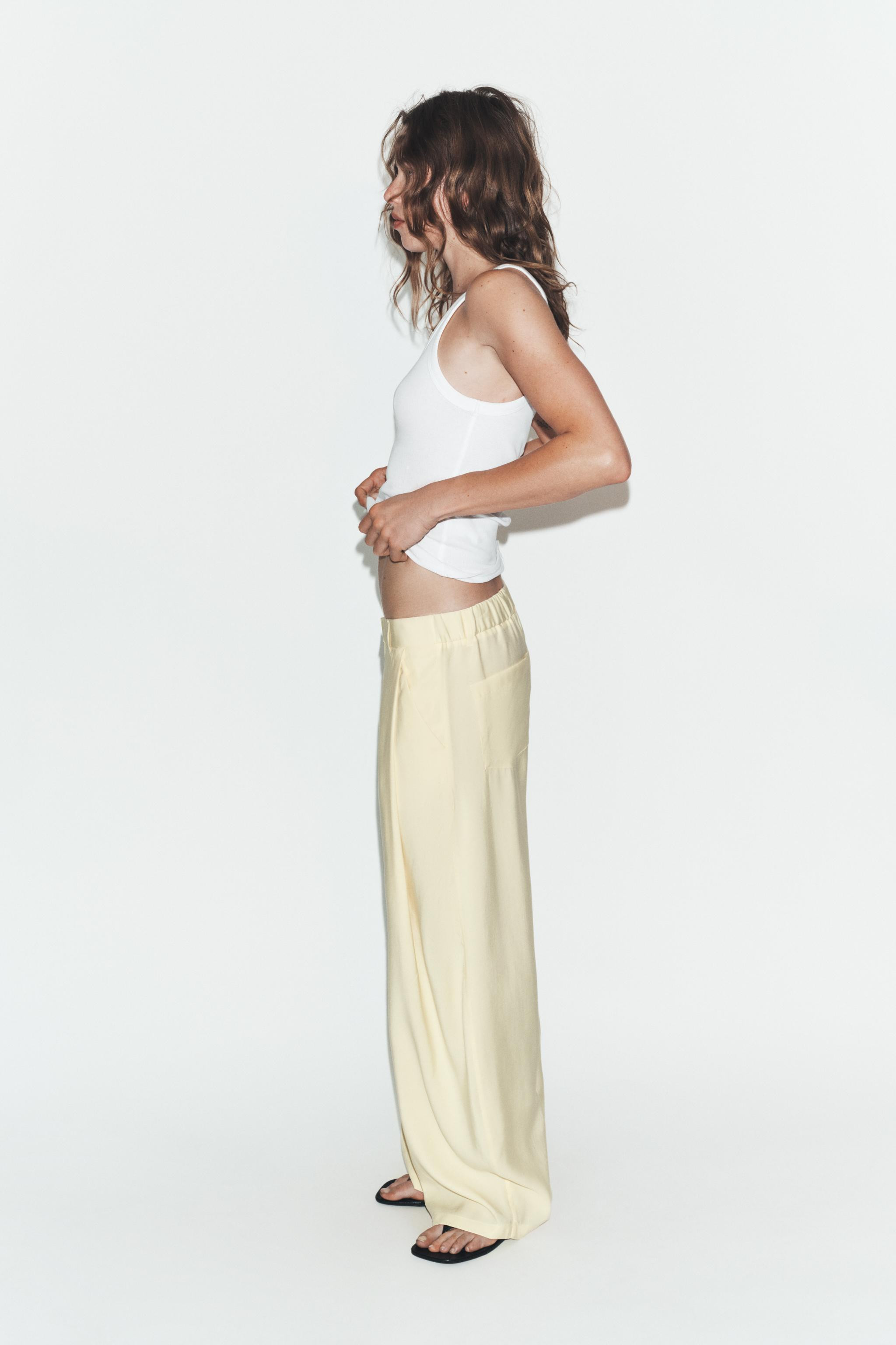 FLOWY PLEATED PANTS | Zara US