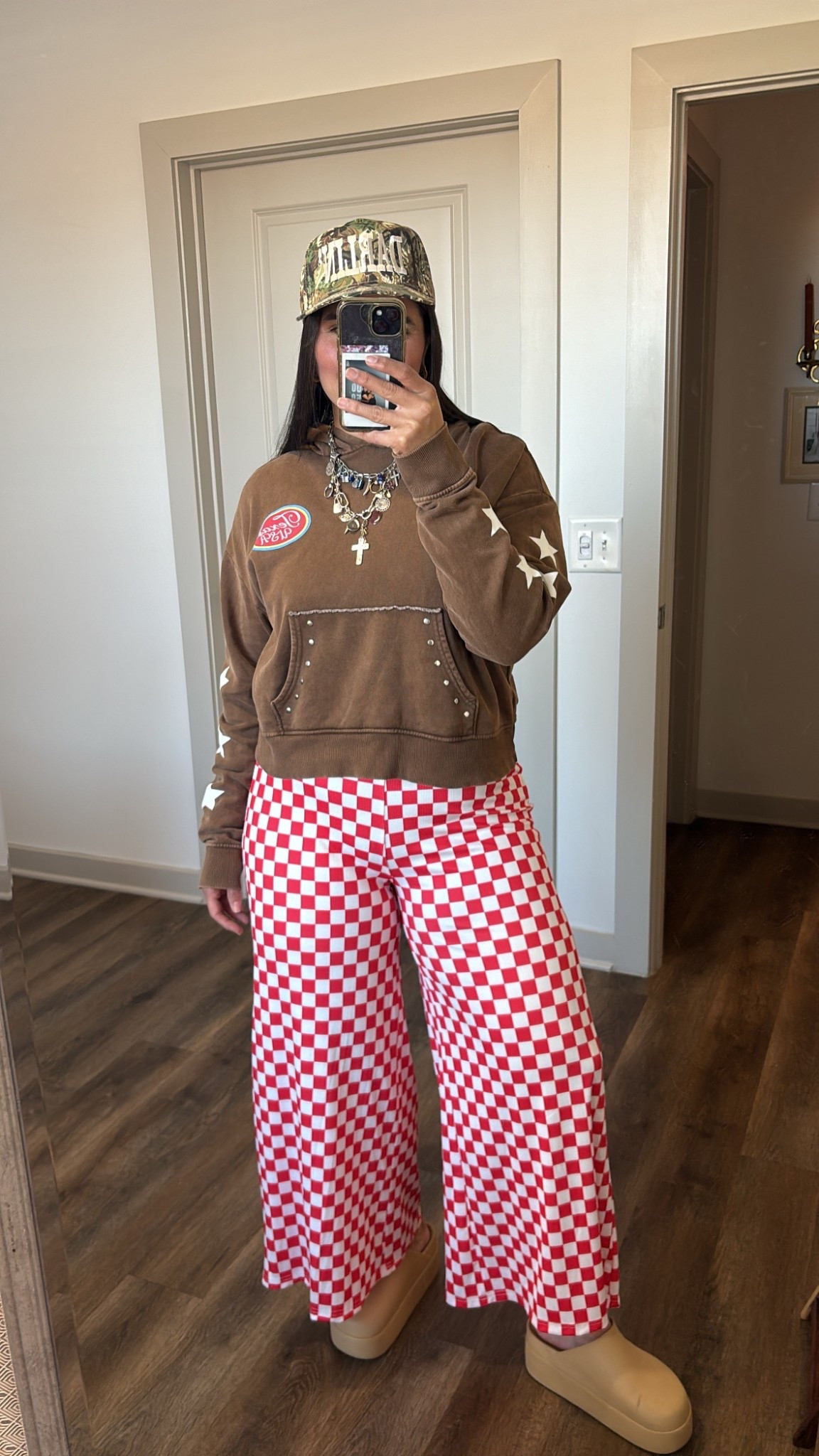 The COMFIEST pants from WKND CHASERS ❤️🤍❤️🤍