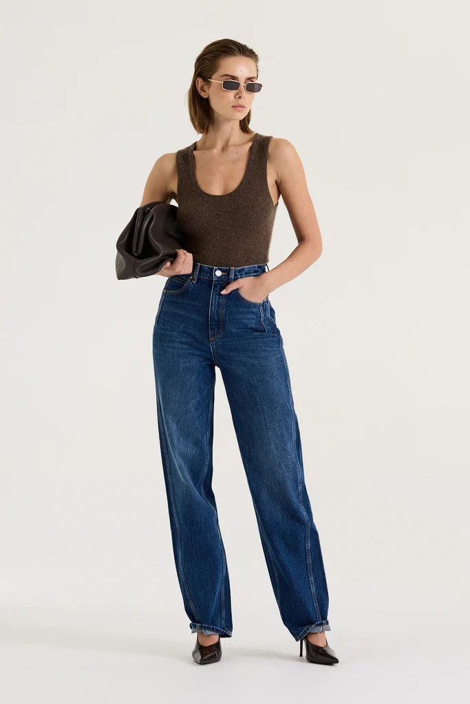 Lucinda Jean | Henne