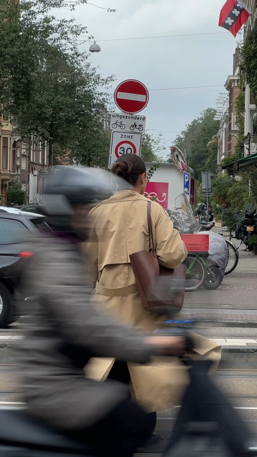 Ootd, outfit inspiration, fall outfit, autumn style, tote bag, sezane paris, brown bag, round sunglasses, Mango, trenchcoat, loafers, relaxed flared jeans, Arket. 

#LTKSeasonal #LTKstyletip #LTKVideo