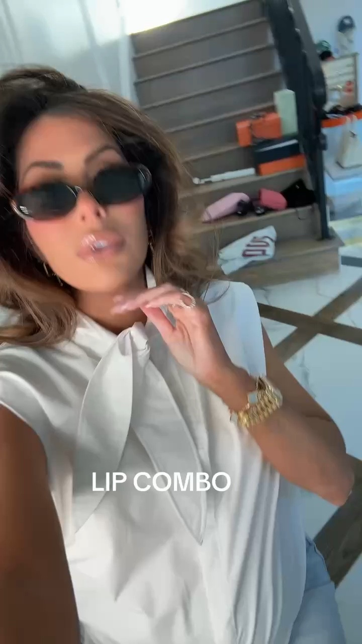 My lip combo! 
Liner - Anywhere Caffeine 
MAC Cosmetic Lipstick - Blankety 
(another good lipstick Charlotte Tilbury - Kim K.W) 
Huda Liner - Warm Brown 
GEMME Beauty Gloss - Girlie Girl! 

Lip combo, Everyday lip combo, New lip combo, Beauty, Makeup, Sephora Sale, GEMME Beauty, Huda Beauty, Charlotte Tilbury, MAC Cosmetics, Make Up For Ever, Emily Ann Gemma

#LTKBeauty #LTKgrwm #LTKootd