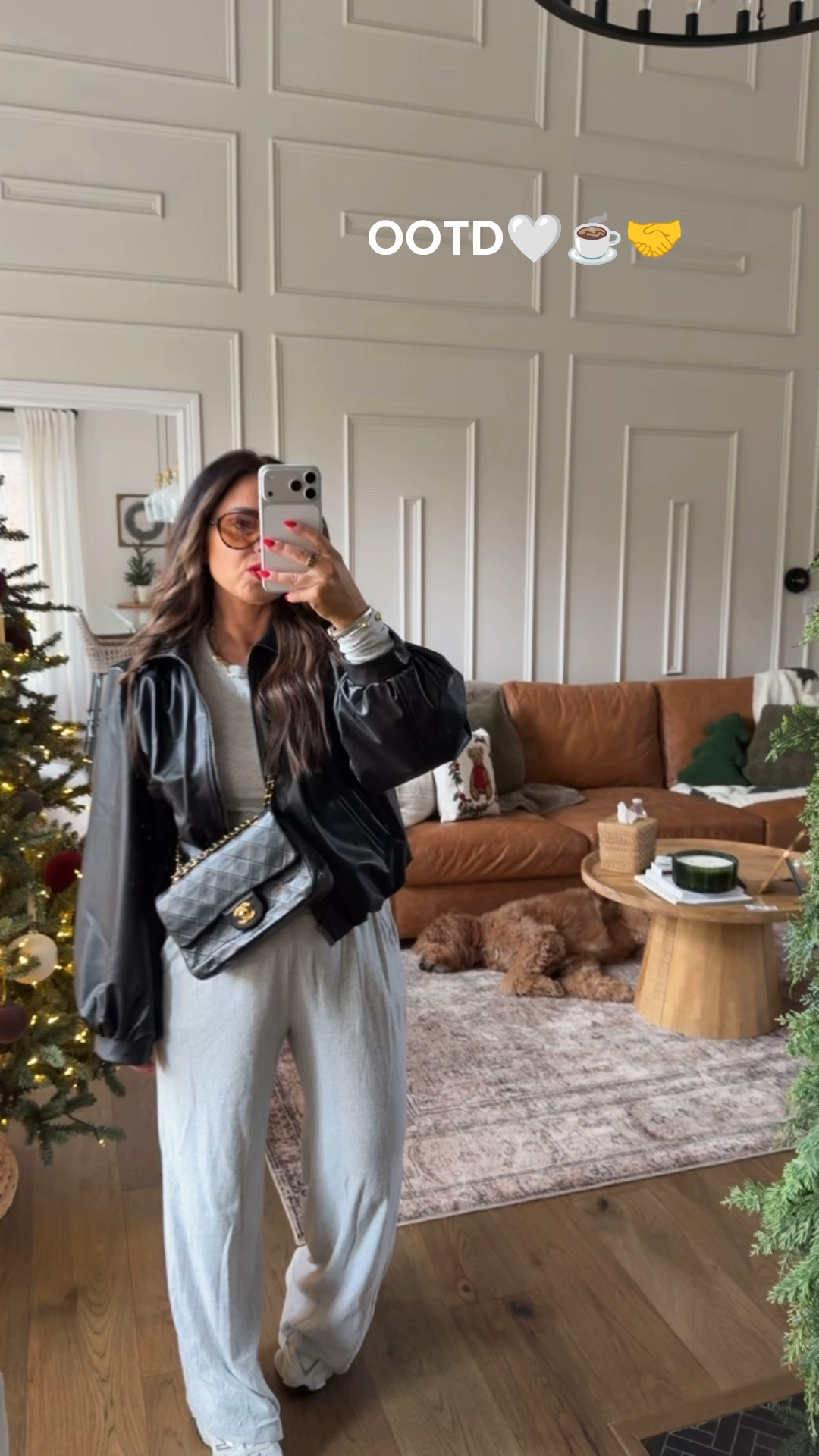 My OOTD☕️🤍

#LTKHoliday #LTKgrwm #LTKdayinmylife