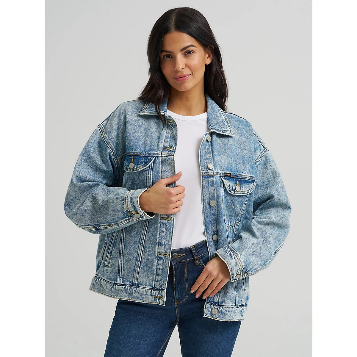 Women's Girlfriend Denim Jacket in Icy Blue | Wrangler