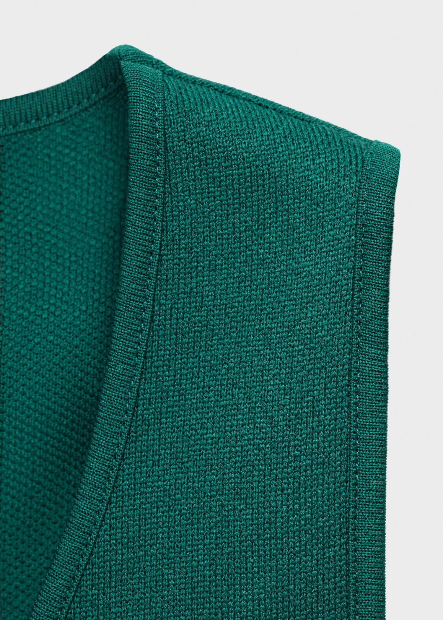Knitted vest with jewel buttons - Women | MANGO USA | Mango (US/MX/AU)