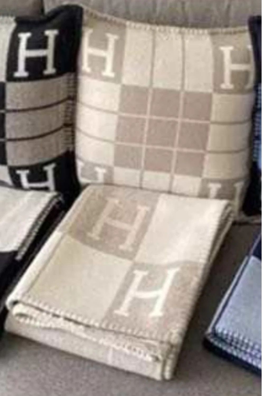 H Grid Pillowcover | The Styled Collection