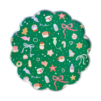 Jollity & Co. - Christmas Print Scalloped Large Plates in Green - Pack of 8 Paper Plates | Target
